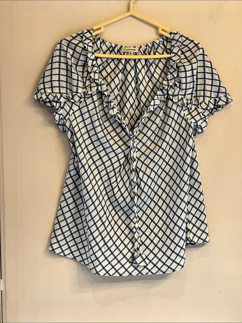 Max Studio Plaid Ruffle Sleeve Blouse in Blue & White Size Large